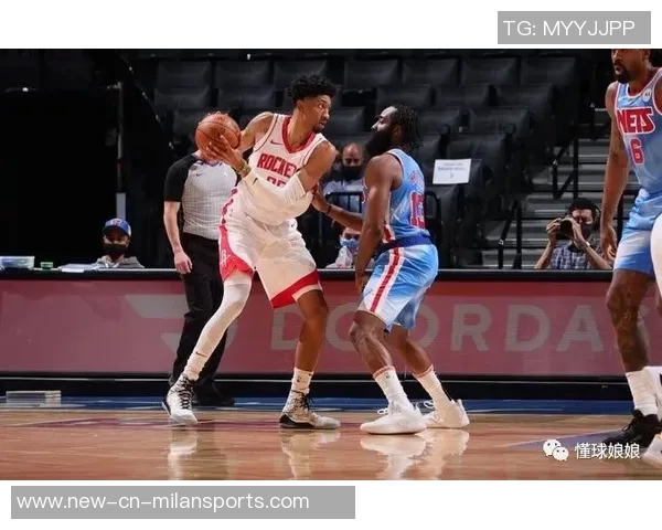 狄龙幽默回应总经理期望称下场比赛要抢回十个篮板