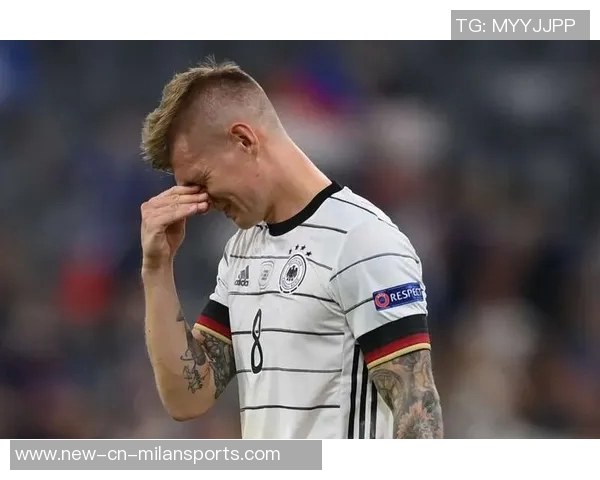 拉基蒂奇盛赞魔笛组合佩德里称其为当今欧洲最佳中场 拉基蒂奇盛赞魔笛组合佩德里称其为当今欧洲最佳中场